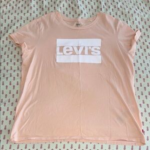 Levi's Women's Light Peach Tee - XL